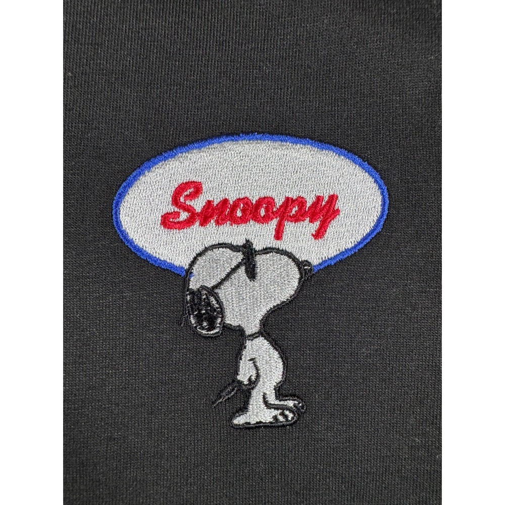 Peanuts Snoopy Racing Club Going Fast Black Size Medium T-Shirt RN 150631 - Picture 6 of 11